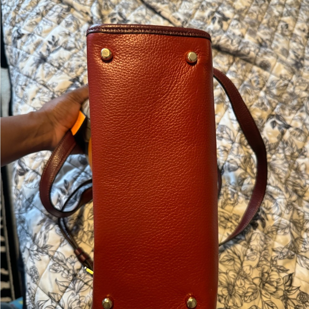 Selling this  is beautiful, medium, coach bag